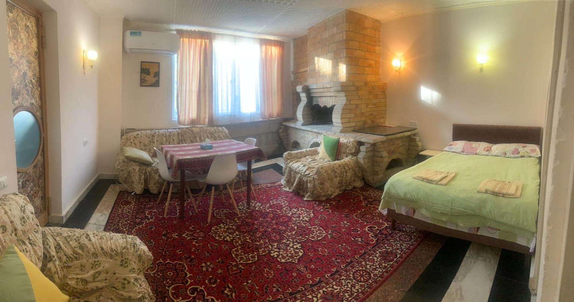 Guest House Lilia เยเรวาน ภายนอก รูปภาพ