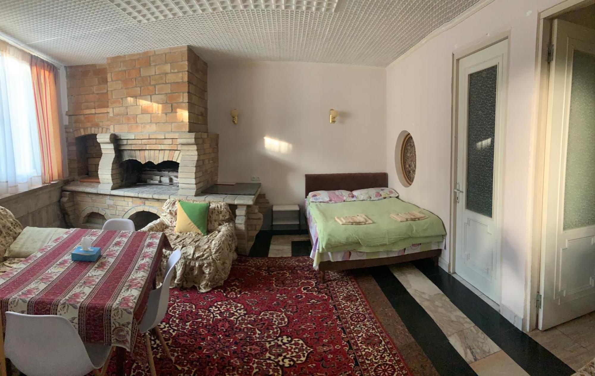 Guest House Lilia เยเรวาน ภายนอก รูปภาพ